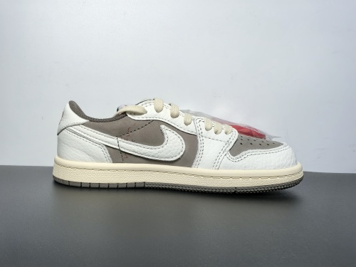 童鞋原装版本！ Travis Scott x AJ1 Low 白棕倒钩低帮 货号:DO5442-162 尺码:27.5-35