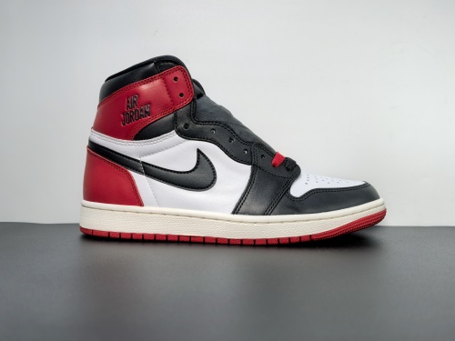 Air Jordan 1 High OG “Black Toe Reimagined”货号：DZ5485-106 发售日期：2024年10月18日