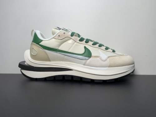 高级感拉满  Sacai x VaporWaffle “Tour Yellow ”华夫三代3.0 走秀重磅联名 新配色  米白绿 货号:DD1875-102