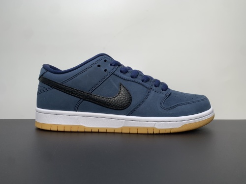 Nike SB Dunk Low Pro ‘’Navy Gum ‘’复古休闲板鞋 海军蓝 货号：CW7463-401 尺码：36--47.5