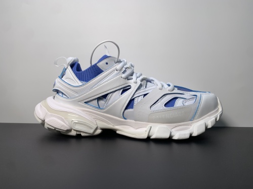 纯原版本巴黎世家三代 袜套鞋白兰 资讯：新款BALENCIAGA  巴黎世家-Runner、是通过溢胶、做旧、缝线等细节，展示了设计师 Demna 的运动鞋风格，35-46