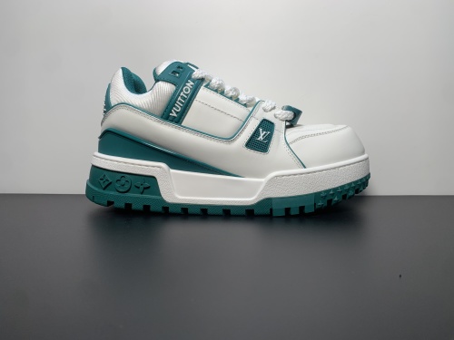 白蓝 Louis Vuitt  驴牌 Trainer Maxi 小胖丁 系带 低帮 时尚休闲板鞋 男女同款 尺码：38 39 40 41 42 43 44 45 注：此款比运动鞋偏大一码，注意选购！