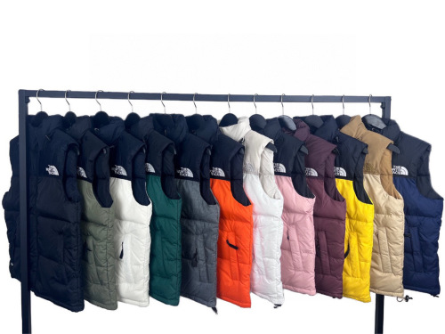 综合图 【外贸保真版：北面】The North Face/北面 经典款羽绒马甲 面料：国内独家日本原厂面料具有防水 防钻绒 防脱色特性，24支数压光呢子纺面料！ 内胆：400D高密度支数胆布彻底杜绝钻