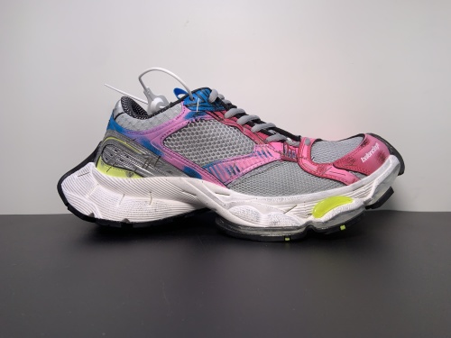 Balenciaga 巴黎世家 Stapler “订书钉" 粉色 专柜同步包装 原装大盒 做旧、订书钉破坏全还原！ 尺码：35 36 37 38 39 40 41 42 43 44 45 46