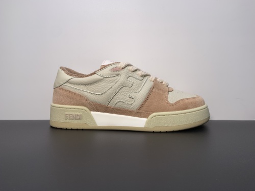 Fendi芬迪 白粉 情侣款休闲鞋   尺码：35 36 37 38 39 40 41 42 43 44 45 FENDI芬迪match最新爆款情侣款运动鞋板鞋原版购入  高工艺无缝细空胶技术