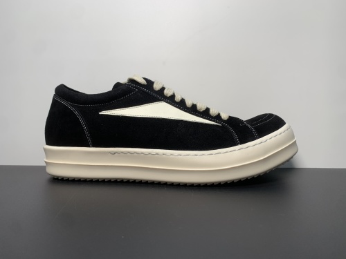 RO万斯 黑白色  RlCK OWENS  绒面皮革  时尚板鞋 男女同款   货号：RU01C4897LVSLPO-911 尺码：39-45