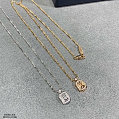 ⚠️此款调价⚠️厚实版 9️⃣2️⃣5️⃣514B10 HW海瑞温斯顿迷你吊牌项链,高级 珠宝 到货啦,珠宝采用最顶尖的 进口5A钻 💎💎栩栩如生,精工的切割✨✨高端定制925纯银镶嵌高碳钻 b