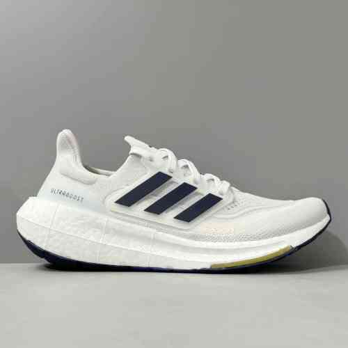 XG版本 UB9.0白蓝ID3285 阿迪达斯三叶草2024年春季新款 adidas ULT 休闲减震防滑透气低帮 训练跑步鞋 男款 白蓝色