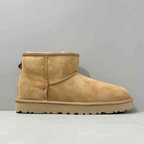 经典中帮-栗色1016222-CHE 经典中帮-栗色UGG CLASSIC MINI 羊皮 保暖耐磨 舒适休闲 短筒 雪地靴 女款 栗色