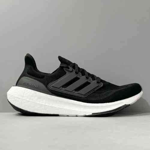 XG版本 UB9.0黑白GY9351 阿迪达斯三叶草adidas ULT 舒适抗扭矩防滑耐轻便 低帮 训练跑步鞋 男女同款 黑白