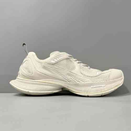 超神版本 13代米白色793945WFLGY2000 Balenciaga巴黎世家 Circuit 做旧 圆头系带 低帮 训练鞋