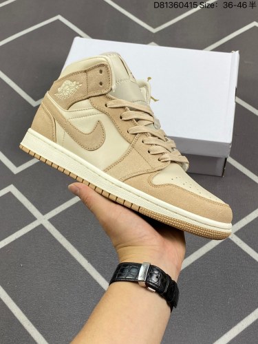 180#升级原楦原档案数据开发#同源一致修面移膜头层皮革材质#中底注胶孔内置真Sole气垫 乔丹Air Jordan 1 Mid AJ1 乔1 高帮百搭休闲运动板鞋。 官方货号#FJ3448-20