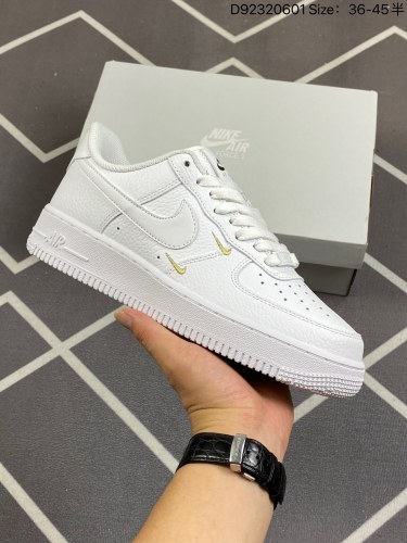 160Nike Air Force 1 Low 07原楦头原纸板 打造纯正低帮空军版型专注外贸渠道 全掌内置蜂窝气垫 原盒配件 原厂中底钢印、拉帮完美 官方货号：CT1989-101Size：36