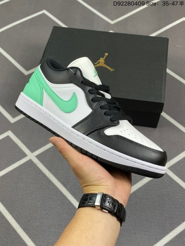 140Air Jordan 1 Low AJ1乔1低帮休闲板鞋 同步官方配色 头层皮打造 原鞋原档案开发 原厂皮料 原档冲孔鞋头 正确满胶鞋垫 四线拉帮 原厂织唛标 鞋舌高弹海绵填充。官方货号