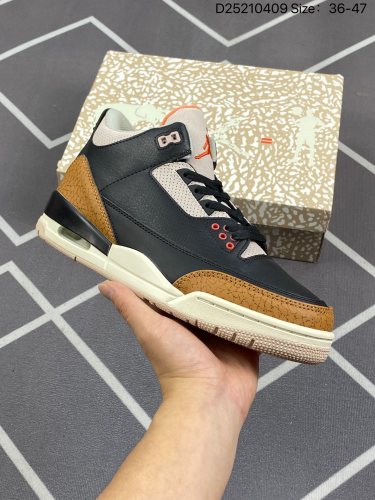 105  乔丹Air Jordan 3 迈克尔·乔丹AJ3代中帮复古休闲运动文化篮球鞋。细腻的皮革材质搭配爆裂纹，如今也已成为十分经典的元素组合。Air Jordan 3 是第一双飞人正代战靴，这