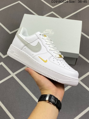 90空军Air Force 1 Low '07 原楦头原纸板 纯正空军版型专注外贸渠道 全掌内置蜂窝气垫 #原盒配件 原厂中底钢印、拉帮完美 CZ0270-106尺码：36 36.5 37 38