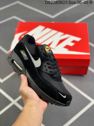 140 耐克Nike Air Max 90 经典缓震跑鞋 鞋面由皮和革织物打造，犀利的条线打造出酷劲十的足视觉效果 网布鞋增面强透气性，穿着为极舒适 经可典视气垫醒目依旧，而脚感更是十软_007