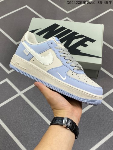 210公司级耐克Nike Air Force 1 Low  空军一号低帮百搭休闲运动板鞋。柔软、弹性十足的缓震性能和出色的中底设计，横跨复古与现代的外型结合，造就出风靡全球三十多年的Force 1