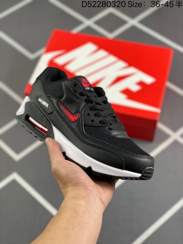 合集140 耐克 联名 黑黄反光 Nike Air Max 90 黑黄反光 3Mx Nike联名Air Max 90曝光。以黑色为基底，辅以荧光黄、绿色以及银色细节点缀。3M反光鞋带及其他细节的注