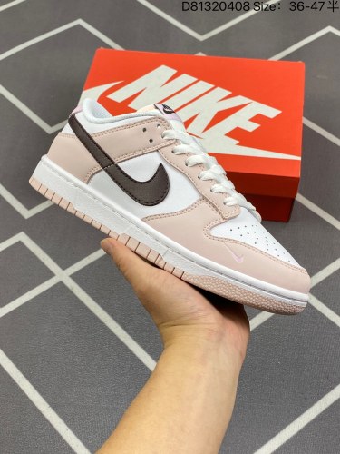 160  耐克Nike SB Dunk Low 扣篮系列 复古低帮休闲运动滑板板鞋。采用脚感柔软舒适ZoomAir气垫，有效吸收滑板等极限运动在落地时带来的冲击力，为街头运动者们提供更好的保护。货