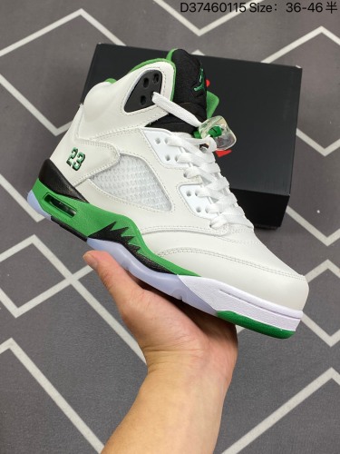 230耐克 Nike Air Jordan 5 Retro 高帮  乔丹之子 AJ5 乔丹5代 aj5 乔5 乔丹5 高邦   乔丹篮球运动鞋 低帮复古休闲文化篮球鞋。后跟饰有“Team Jord