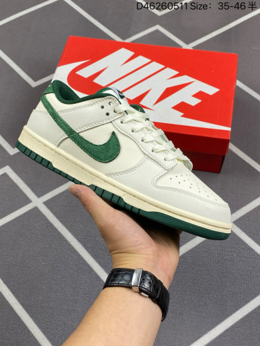 130 公司级✅升级更新数据窄楦版型#采用荔枝纹头层皮革鞋面材质#鞋垫嵌鞋垫嵌EVA缓震物料及背胶#全新窄版翘头耐磨橡胶大底❗️耐克Nike SB Dunk Low SE”Light Carbon