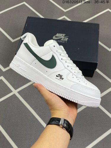 160公司级 Nike Air Force 1 MID Premium 黑白炫彩配色 空军一号低帮休闲板鞋 定制皮料 3M反光 原楦头原纸板 纯正版型 内置全掌气垫 货号：CV3039-108 S