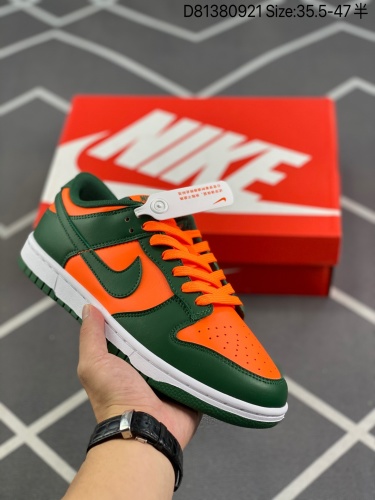 190全头层版本 正确低趴鞋头细节 拒绝偷工减料福利供应‼️ 鞋身上的橙色和绿色呈现的撞色对比效果让人印象深刻。鞋身沿用经典设计方案，让人联想到此前登场的 Nike Dunk Low SP Cha