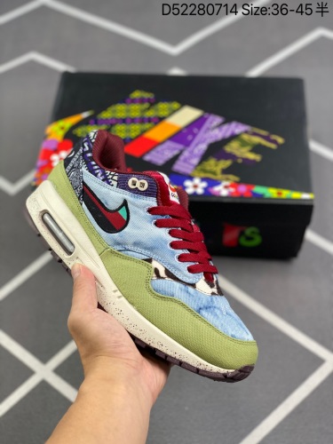 140 Patta x Nike Air Max 1“Monarch”复古休闲跑步鞋。本次Nike携手来自荷兰阿姆斯特丹的接头品牌Patta,共同打造全新特别版Air Max 1。鞋面采用全新羊绒