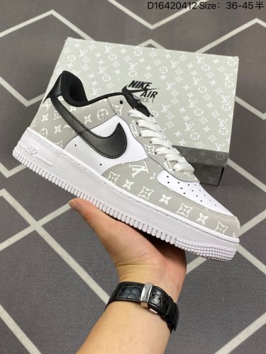 210Nike耐克 男女鞋真标带半码，原楦原纸版数据开发版型，采用硬质粒面牛培皮革鞋面材质，内置全掌Air Sole气垫❗创意定制配色,法国顶级高奢品牌·路易威登Louis Vuitton x N