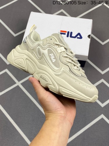 140 Fila斐乐女鞋 2023官方新款透气猫爪鞋厚底增高老爹鞋时尚复古运动鞋鞋身采用皮革➕透气网面面料，时尚而又精致。采用均衡性能的发泡科技材料，提供均衡重量、回弹、缓震的舒适脚感。侧面融入F