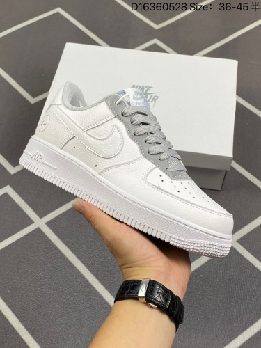 180Nike Air Force 1 Low 空军一号低帮运动休闲板鞋原楦头原纸板 打造纯正空军版型 专注外贸渠道 全掌内置蜂窝气垫 原盒配件 原厂中底钢印、拉帮完美   货号：TT0801 6