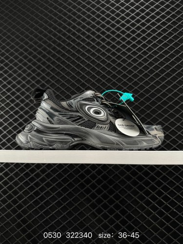 200 公司级✅欧洲站2024赵露思同款老爹鞋女厚底增高运动休闲鞋女跑步鞋潮欧货 ！ 编码：322340  Size:36～45  详情       ¥ 200