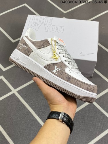180公司级✅耐克Nike Air Force 1 Low  空军一号低帮百搭休闲运动板鞋。柔软、弹性十足的缓震性能和出色的中底设计，横跨复古与现代的外型结合，造就出风靡全球三十多年的Force