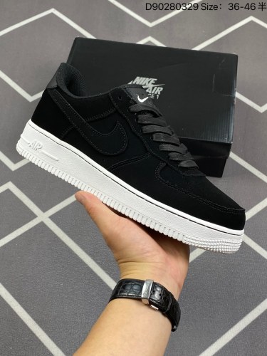 140Nike Air Force 1 Low 07原楦头原纸板 打造纯正低帮空军版型专注外贸渠道 全掌内置蜂窝气垫 原盒配件 原厂中底钢印、拉帮完美 官方货号：DQ8571-001Size：36