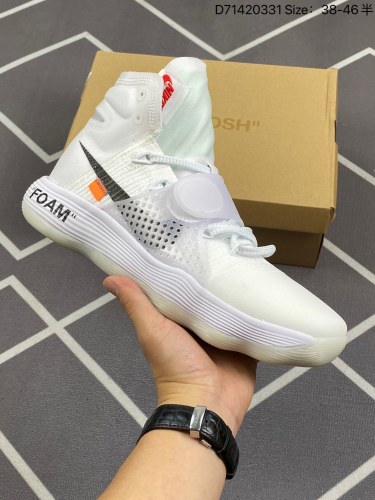 210OFF-WHITE x NK Hyperdunk HD2017 OW联名实战篮球鞋 AJ4578-100 纯白的鞋款上点缀了黑色和橙红色 以此构成配色主题 “FOAM”字样出现在中底侧面 鞋