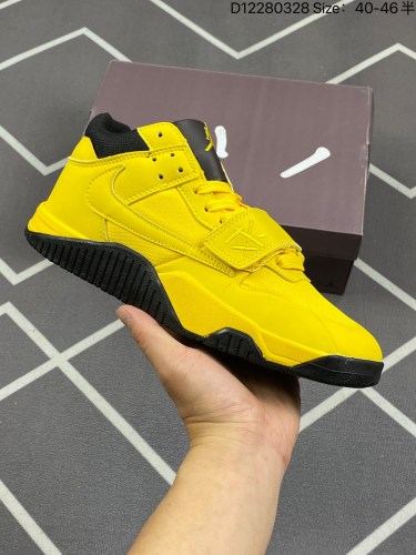 140Travis Scott x Jordan Cut The Check AJ1 乔1倒勾魔术贴 时尚篮球鞋 DR9317-100 #全新系列在鞋面上加入了魔术贴的设计，鞋身使用三段式设计，鞋