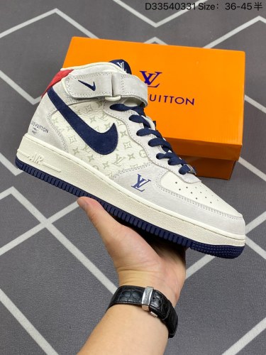 270【新品实拍】原楦原数据纸版#采用优质皮革鞋面材质#内置全掌air sole气垫# 耐克 Nike Air Force 1 ’07 空军一号高帮百搭休闲运动板鞋。柔软、弹性十足的缓震性能和出色