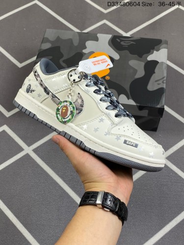 240MLB x Nike Dunk Low 此款主张打破传统的工业化流水线设计限制，以Made by ideas的超级创意为理念，集结众多潮流设计师，结合时下最ing潮流风尚，为潮流爱好者打造彰