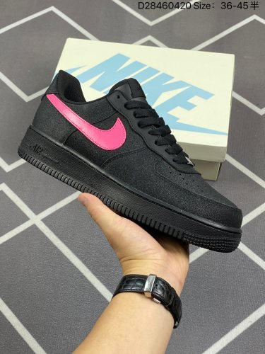 230公司级✅Nike Air Force 1 Low 空军一号低帮休闲运动板鞋 原楦头原纸板 打造纯正空军版型 专注外贸渠道 全掌内置蜂窝气垫 原盒配件 原厂中底钢印、拉帮完美   货号：CW2