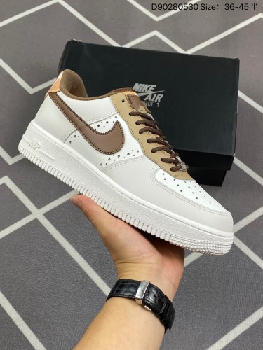 140耐克Nike Air Force 1 Low  空军一号低帮百搭休闲运动板鞋。柔软、弹性十足的缓震性能和出色的中底设计，横跨复古与现代的外型结合，造就出风靡全球三十多年的Force 1。货号