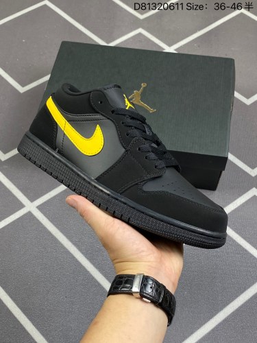 160公司级✅Nike Air Jordan 1 Low AJ1乔丹一代低帮经典复古文化休闲运动篮球鞋 原楦原档案数据开发 采用软质牛剖革组合头层皮鞋面材质 鞋垫嵌入缓震EVA物料及缜密拉帮中底布