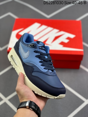 140耐克Nike Air Max 1 OG 初代复古气垫百搭休闲运动慢跑鞋 复古小气垫史上第一双可视气垫跑鞋 凭借着 Air max 气垫带来的舒适脚感和鞋面面料上的不断精进 才使得 Air m