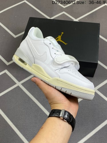 170Air Jordan Legacy 312 Low AJ312 乔丹312代 aj312 乔312 乔丹篮球鞋系列 有着交错结合的设计，它的名字就展现出它所包含的鞋款元素，312 分别对应了