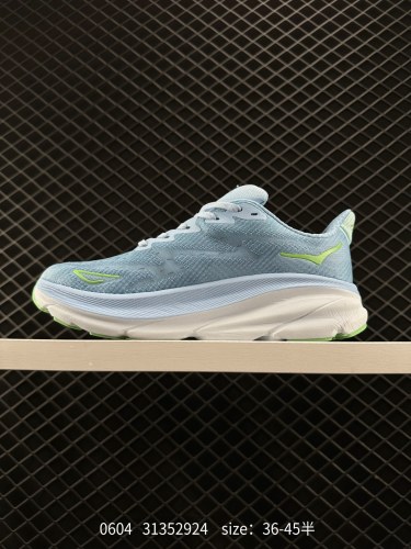 120 ✅小红书推荐HOKA M CLIFTON 9 全新配色 这个品牌来自于新西兰的毛利语，HOKA表示大地，ONE ONE表示飞越，连起来就是飞越地平线，ONE ONE不是读作“万万”，正确读法是