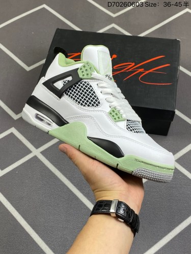 合集130Air Jordan AJ4 Retro 口碑大厂出品 原纸板楦头开发 定制优质皮料 完美鞋型匹配公司货 正确TPU鞋舌锁扣 最新原厂底模 大底卡色咬花完美 鞋柜必备鞋款 终端现货供应