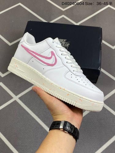 120Nike Air Force 1 Low 鸳鸯勾原楦头原纸板 打造纯正空军版型专注外贸渠道 全掌内置蜂窝气垫 原盒配件 原厂中底钢印、拉帮完美   官方货号：HF5721 111DXSize