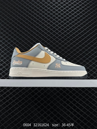 120 耐克Nike Air Force 1 Low  空军一号低帮百搭休闲运动板鞋。柔软、弹性十足的缓震性能和出色的中底设计，横跨复古与现代的外型结合，造就出风靡全球三十多年的Force 1。 货号