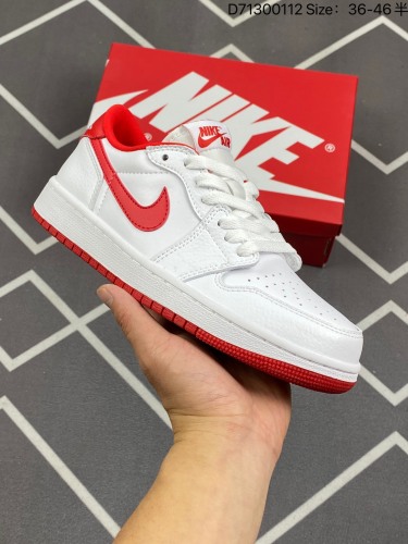 150Air Jordan 1 Low OG University Red 低帮 白红 AJ1 乔丹1代 aj1 乔1 白红 乔丹篮球鞋系列 整双鞋凭借经典的白红配色吸睛十足，鞋面选用优质白色皮革