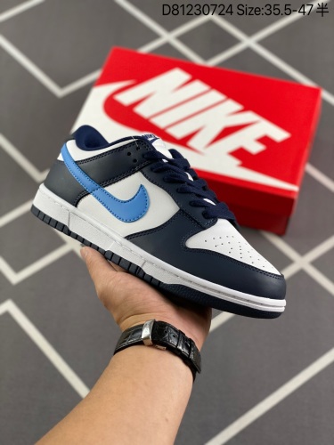 110Nike Dunk Low 系列复古低帮板鞋 蓝白 FN7800-400采用软质牛剖皮鞋面材质 正确后跟反口里弧度 原厂中底布正确印刷 鞋垫嵌入缓震乳胶+Sole真气垫装置 原比值开发耐磨橡